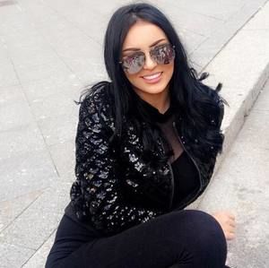 Meet your Posher, Afrah